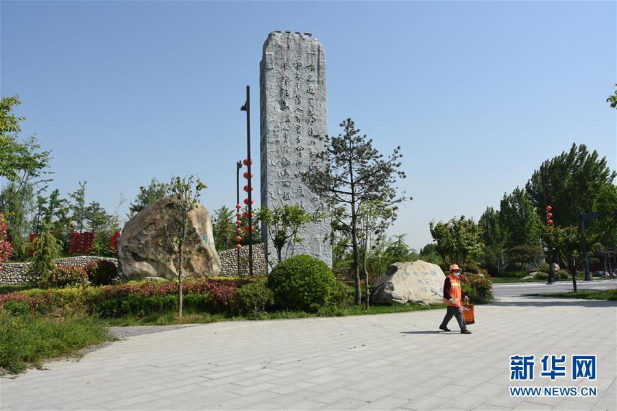 (新華視點·圖文互動)(3)警惕重金“移石造景”之風:有的景觀石一塊逾百萬元