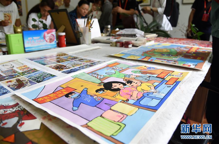 （走向我們的小康生活&middot;圖文互動(dòng)）（4）放下鋤頭拿畫(huà)筆&mdash;&mdash;山東青州農(nóng)民畫(huà)繪出美好新生活