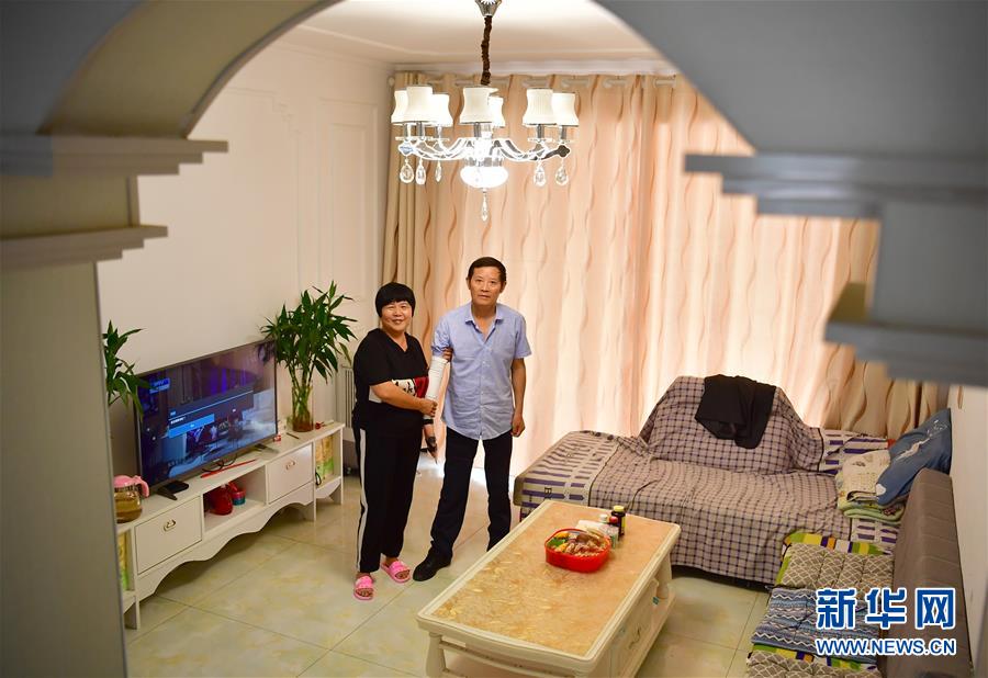 （走向我們的小康生活&middot;圖文互動(dòng)）（2）&ldquo;樓上過日子，樓下賺票子&rdquo;&mdash;&mdash;來自陜西安康的易地扶貧搬遷一線觀察