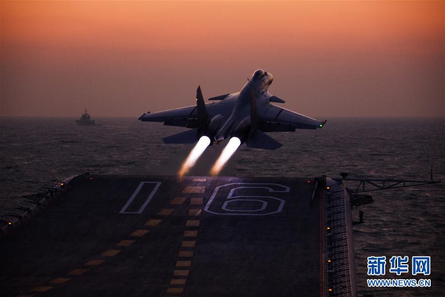 （在習(xí)近平強軍思想指引下&middot;我們在戰(zhàn)位報告&middot;圖文互動）（7）奮飛在新時代的海天&mdash;&mdash;海軍某艦載航空兵部隊備戰(zhàn)打仗記事