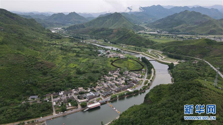 （新華全媒頭條&middot;走向我們的小康生活&middot;圖文互動）（5）長城腳下，小康村串成&ldquo;珍珠鏈&rdquo;