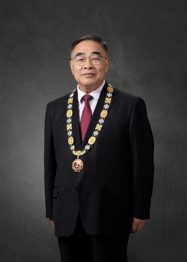 (新華網(wǎng))“人民英雄”國(guó)家榮譽(yù)稱(chēng)號(hào)獲得者——張伯禮