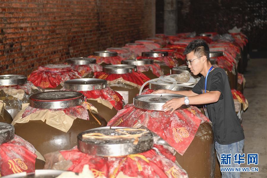 （新華全媒頭條&middot;走向我們的小康生活&middot;圖文互動）（13）黑土地上是我家&mdash;&mdash;在吉林，一瞥中國東北鄉(xiāng)村美麗未來