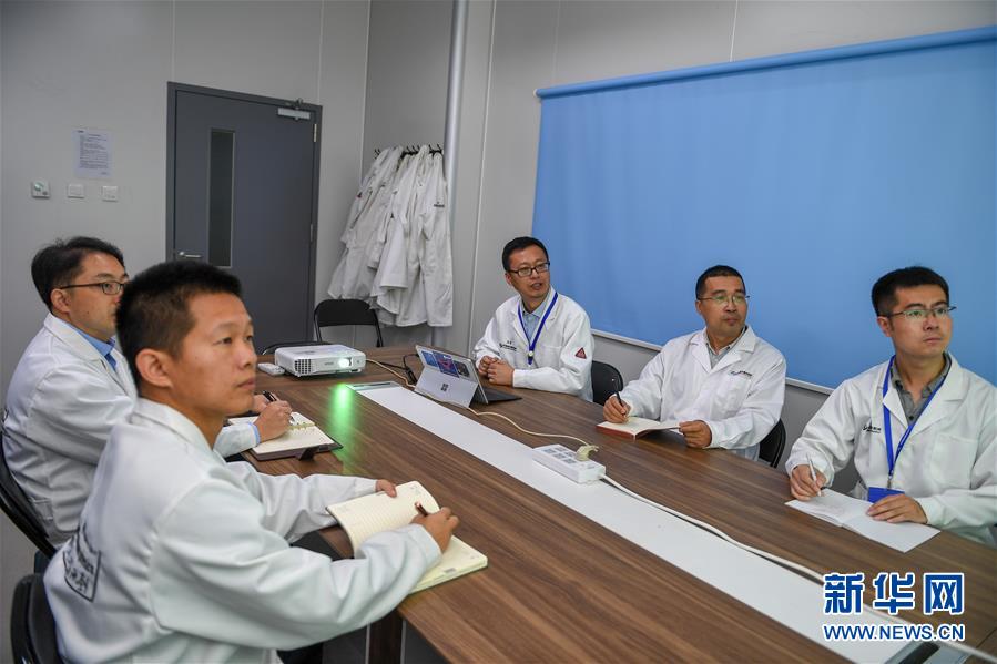 （在習(xí)近平新時(shí)代中國特色社會(huì)主義思想指引下&mdash;&mdash;新時(shí)代新作為新篇章&middot;習(xí)近平總書記關(guān)切事&middot;圖文互動(dòng)）（1）終不悔為國為民，攀高峰只爭朝夕&mdash;&mdash;來自科學(xué)家們的動(dòng)人故事