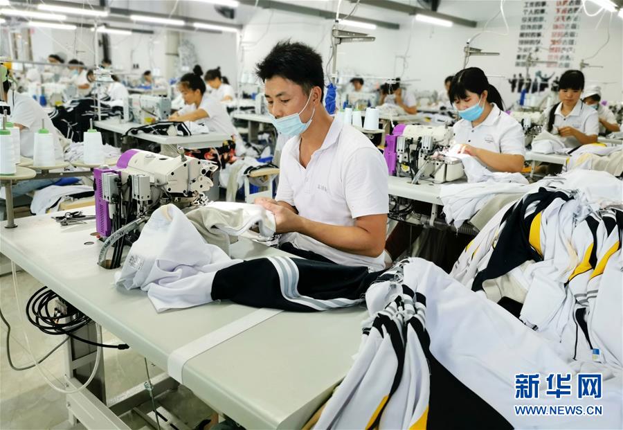 （決戰(zhàn)決勝脫貧攻堅(jiān)&middot;圖文互動(dòng)）（6）同飲一江水 攜手&ldquo;斬窮根&rdquo;&mdash;&mdash;深圳對(duì)口廣西河池、百色扶貧協(xié)作見聞