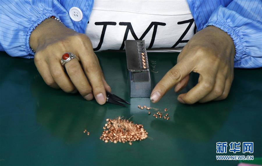 （決戰(zhàn)決勝脫貧攻堅&middot;督戰(zhàn)未摘帽貧困縣&middot;圖文互動）（2）大山與大海的合奏&mdash;&mdash;東西部扶貧協(xié)作助推云南打贏脫貧攻堅戰(zhàn) 