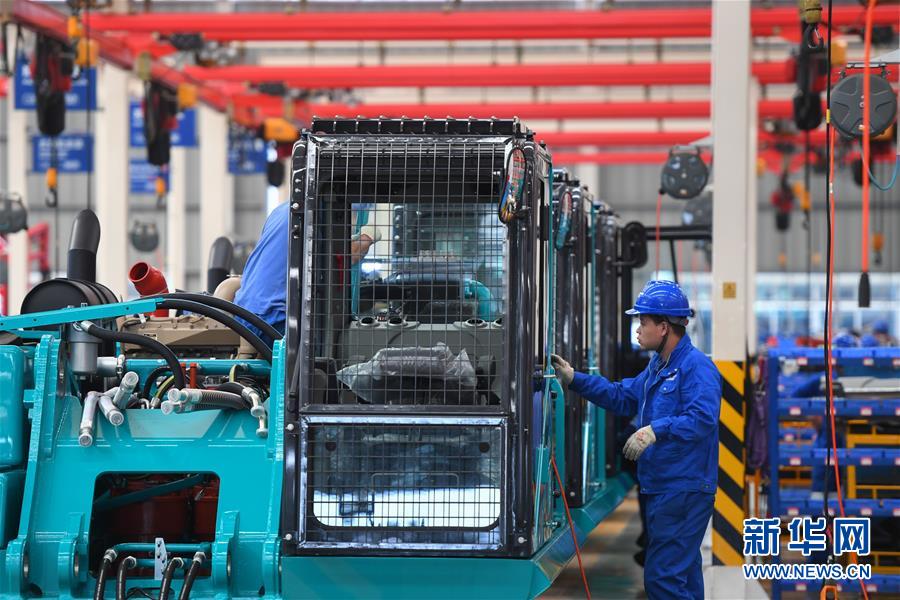 （落實(shí)&ldquo;六穩(wěn)&rdquo;&ldquo;六保&rdquo;企業(yè)見聞&middot;圖文互動）（1）&ldquo;智慧工廠&rdquo;引領(lǐng)&ldquo;生產(chǎn)節(jié)拍&rdquo;&mdash;&mdash;走進(jìn)山河智能一探究竟