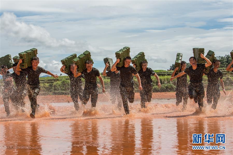（圖文互動）（1）守護平安的&ldquo;鋼刀傳人&rdquo;&mdash;&mdash;記武警云南總隊某支隊機動一中隊