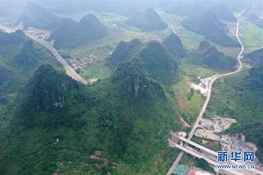 (新華全媒頭條·圖文互動(dòng))(11)“石山王國(guó)”筑路記