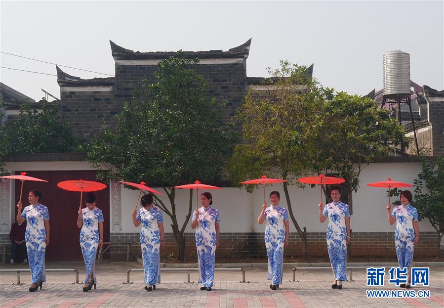 （全面建成小康社會(huì)&ldquo;百城千縣萬(wàn)村調(diào)研行&rdquo;&middot;圖文互動(dòng)）（2）革命老區(qū)里的扶貧新事&mdash;&mdash;江西吉安市提升脫貧成色見(jiàn)聞