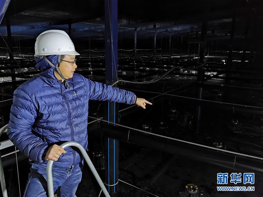 （青春的夢想 青春的奮斗&middot;圖文互動）（2）年輕，就要無悔擔(dān)當(dāng)&mdash;&mdash;青春在奉獻(xiàn)中閃光