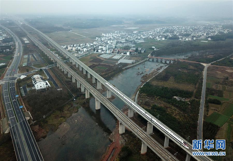 (新華全媒頭條·圖文互動(dòng))(18)中國(guó)道路越走越寬廣——社會(huì)主義中國(guó)實(shí)踐啟示錄