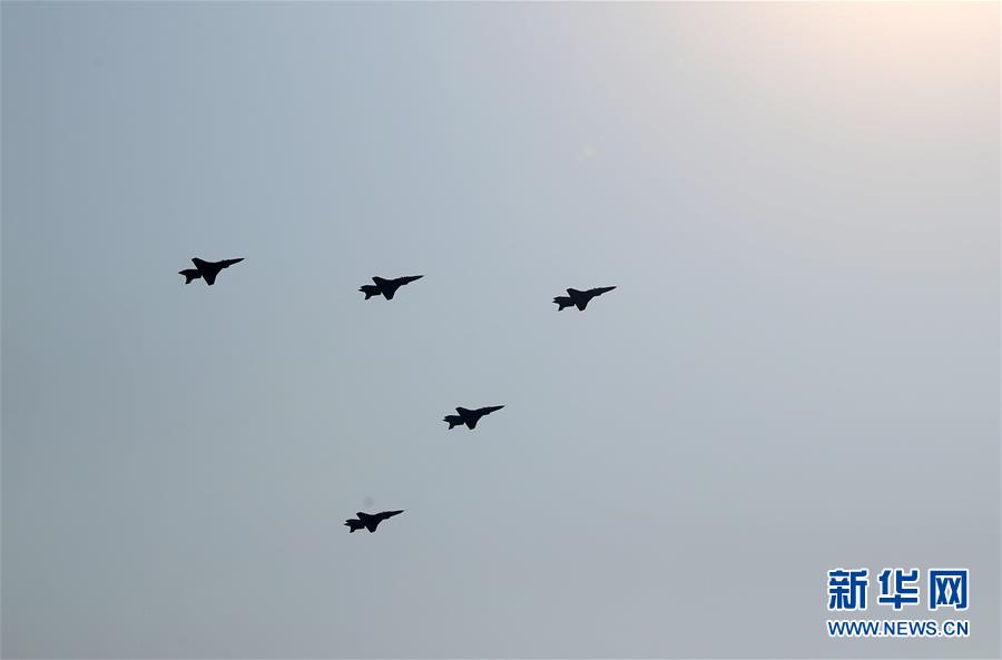 （國(guó)慶70周年&middot;慶祝大會(huì)）慶祝中華人民共和國(guó)成立70周年大會(huì)在京隆重舉行