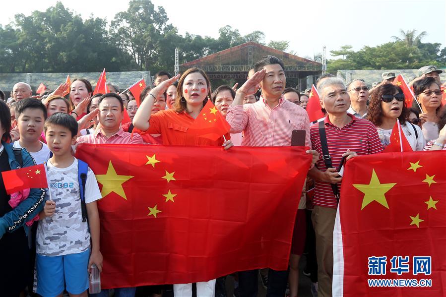 （圖文互動(dòng)）（1）&ldquo;我和我的祖國(guó)，一刻也不能分割&rdquo;&mdash;&mdash;解放軍駐香港部隊(duì)與市民共同慶祝國(guó)慶70周年見(jiàn)聞