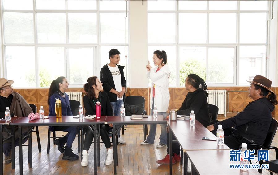 （新華全媒頭條&middot;圖文互動(dòng)）（3）奮力書(shū)寫(xiě)中華民族新史詩(shī)&mdash;&mdash;寫(xiě)在習(xí)近平總書(shū)記文藝工作座談會(huì)重要講話(huà)發(fā)表五周年之際