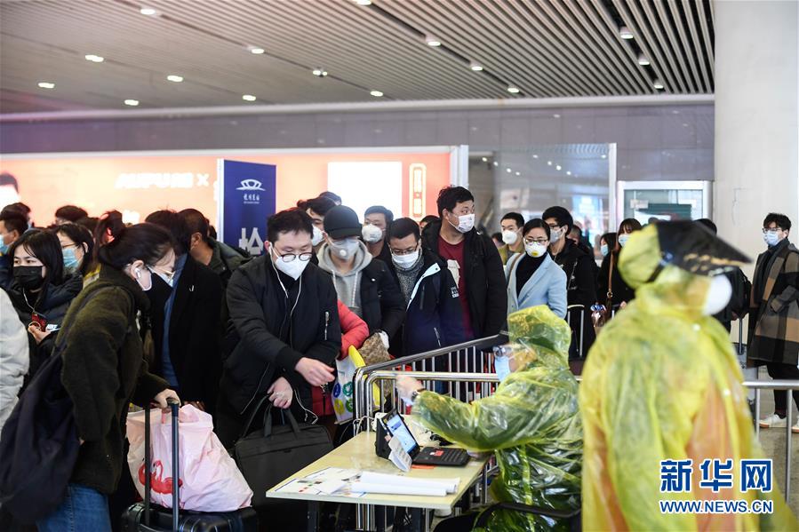 (在習(xí)近平新時(shí)代中國(guó)特色社會(huì)主義思想指引下——新時(shí)代新作為新篇章·習(xí)近平總書(shū)記關(guān)切事·圖文互動(dòng))(7)科學(xué)的“硬核力量”——來(lái)自抗疫一線的報(bào)告