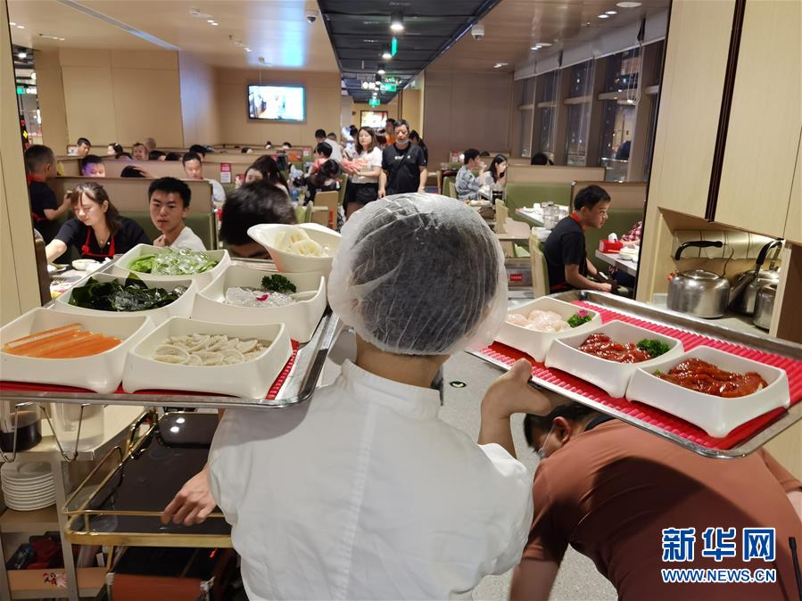 （在習近平新時代中國特色社會主義思想指引下&mdash;&mdash;新時代新作為新篇章&middot;習近平總書記關(guān)切事&middot;圖文互動）（2）珍惜盤中餐，狠剎浪費風&mdash;&mdash;各地積極行動堅決制止餐飲浪費