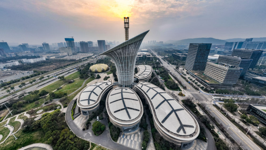 加快建成中部地區(qū)崛起的重要戰(zhàn)略支點