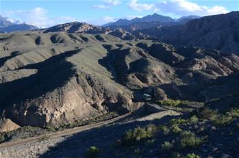 天山深處，&ldquo;山地鐵軍&rdquo;奪路探寶