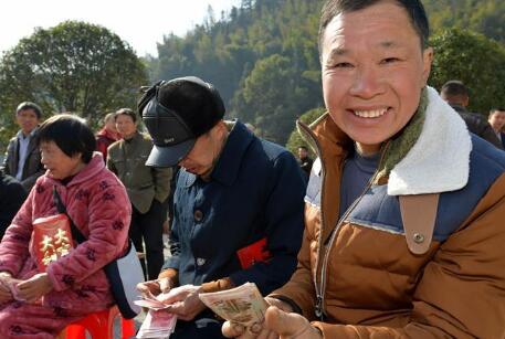 &ldquo;脫貧后，我們分紅了！&rdquo;