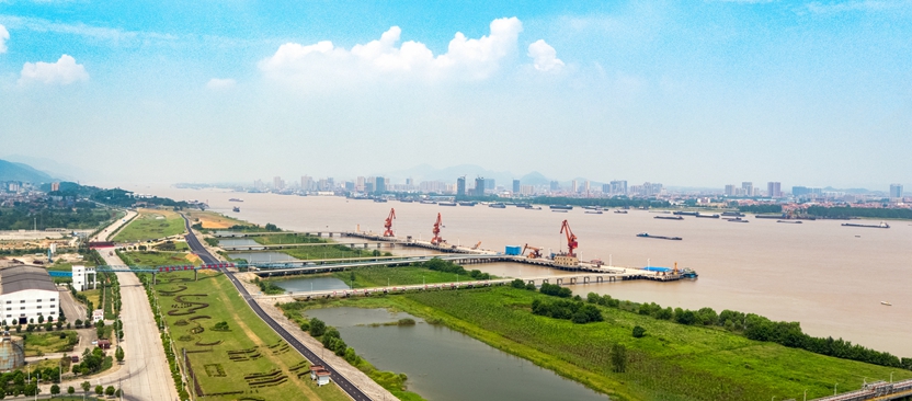 深入推動長江經(jīng)濟(jì)帶發(fā)展 打造經(jīng)濟(jì)高質(zhì)量發(fā)展的強勁引擎