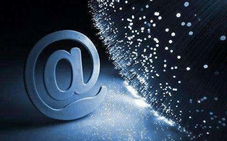 &ldquo;要玩就到最好的賽場去&rdquo;&mdash;&mdash;訪&ldquo;登陸&rdquo;弄潮互聯(lián)網(wǎng)的新臺商簡子復(fù)