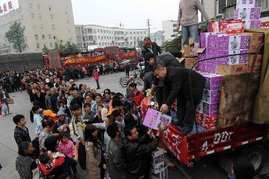 災(zāi)區(qū)見聞:社會愛心力量支援災(zāi)區(qū)