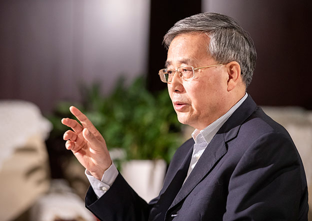 爭取三年以后，銀行業(yè)對民營企業(yè)的貸款占新增公司類貸款的比例不低于50%