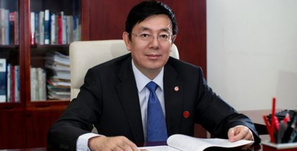 中航飛機(jī)董事長、分黨組書記方玉峰&mdash;&mdash;中航飛機(jī)要想同國際航空產(chǎn)業(yè)強(qiáng)者過招，必須與市場全面接軌，逐步褪去傳統(tǒng)國有企業(yè)的&ldquo;光環(huán)&rdquo;。這就要求我們?nèi)ν七M(jìn)企業(yè)改革，利用上市平臺(tái)，建立先進(jìn)的法人治理結(jié)構(gòu)，建立高效的、敏捷反應(yīng)的價(jià)值創(chuàng)造主體。