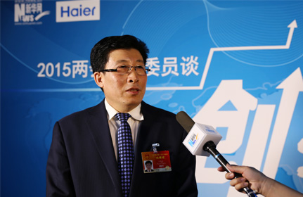 &ldquo;面對這種新型的、農(nóng)業(yè)轉(zhuǎn)型的項目，政府各級部門也都在研究怎么落實，還有很多細節(jié)上的問題。&rdquo;