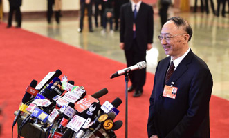 國家體育總局局長(zhǎng)劉鵬接受媒體采訪