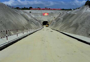 國(guó)土開(kāi)發(fā)和保護(hù)面臨許多新情況、新矛盾和新挑戰(zhàn)