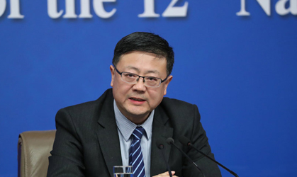 陳吉寧：當(dāng)前大氣治理的方向和舉措是對(duì)的，是有效的