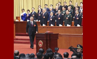 習(xí)近平當(dāng)選國家主席、中央軍委主席