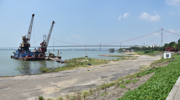 新華社評論員：扎實(shí)推動高質(zhì)量發(fā)展