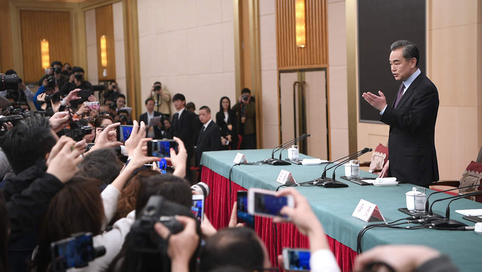 王毅回答記者提問(wèn)