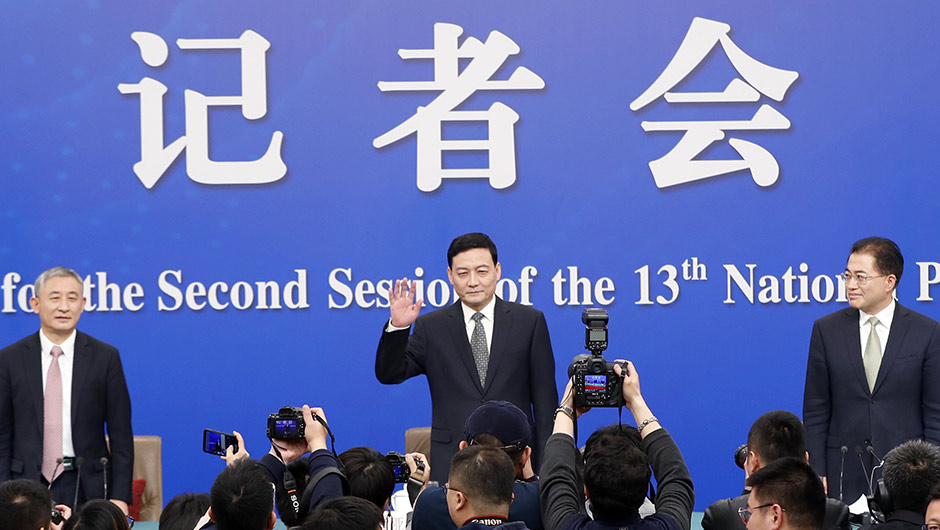 肖亞慶等就&ldquo;國(guó)有企業(yè)改革發(fā)展&rdquo;答記者問(wèn)