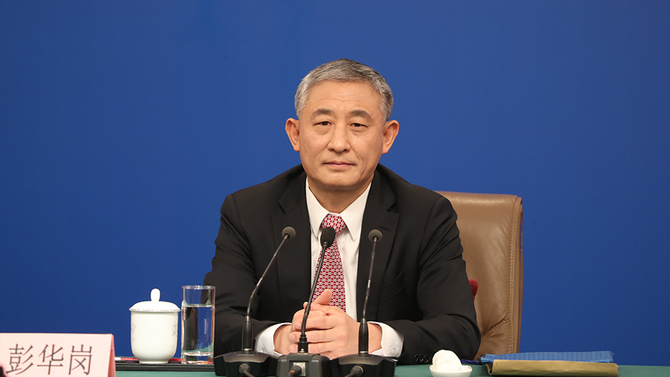 國務(wù)院國資委秘書長、新聞發(fā)言人 彭華崗