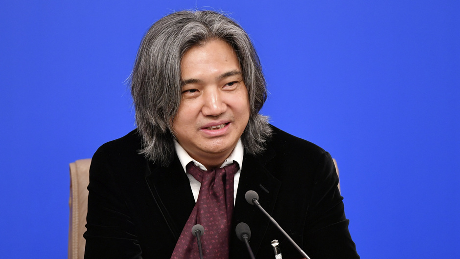 全國(guó)政協(xié)常委、文化文史和學(xué)習(xí)委員會(huì)委員，中國(guó)美術(shù)館館長(zhǎng)，中國(guó)美術(shù)家協(xié)會(huì)副主席 吳為山