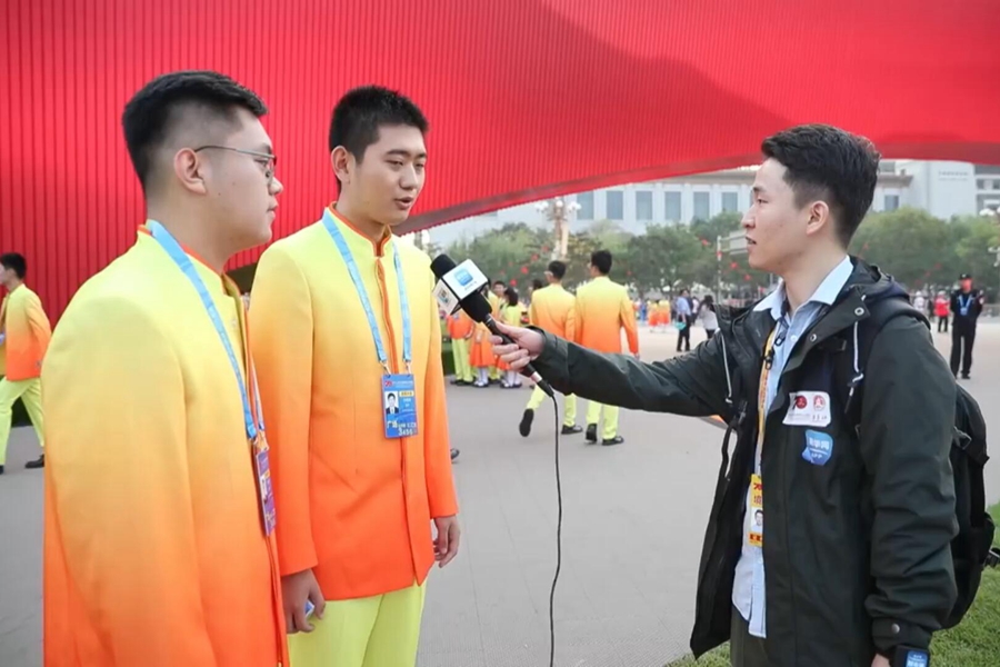 &ldquo;我們是慶祝大會(huì)的背景音樂(lè)&rdquo;