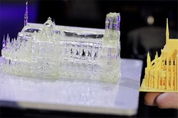 高效！精準(zhǔn)！現(xiàn)場體驗超高速光固化3D打印機