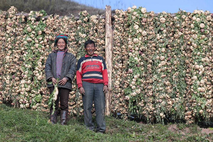 涼山深處&ldquo;繡&rdquo;美圖 &mdash;&mdash;四川昭覺縣火普村脫貧調(diào)查