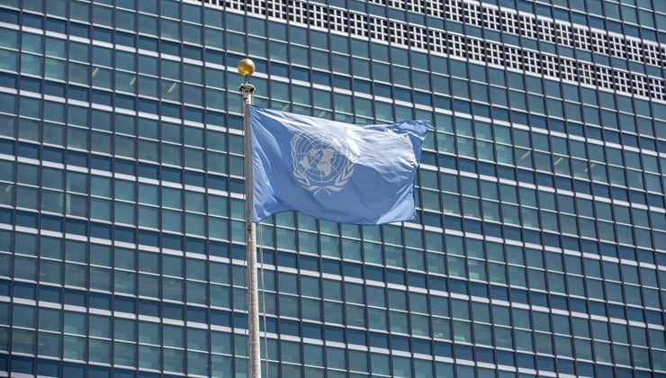 新華社評(píng)論員：建設(shè)和諧合作的國(guó)際大家庭&mdash;&mdash;評(píng)習(xí)近平主席在聯(lián)合國(guó)成立75周年紀(jì)念峰會(huì)重要講話(huà)