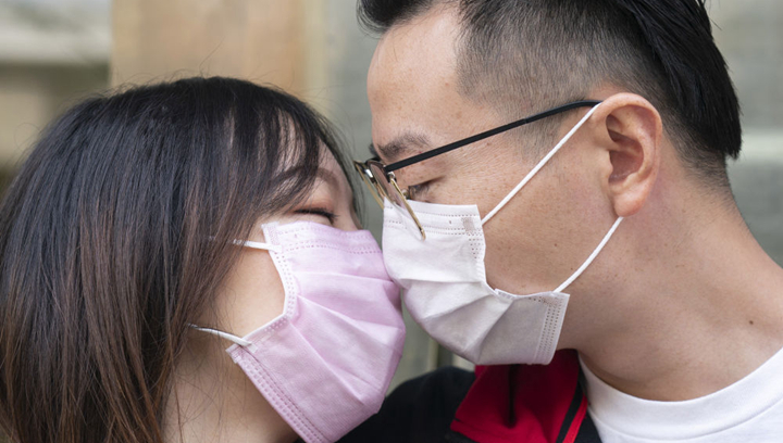 武漢新婚夫妻：經(jīng)此一疫，更懂家的分量