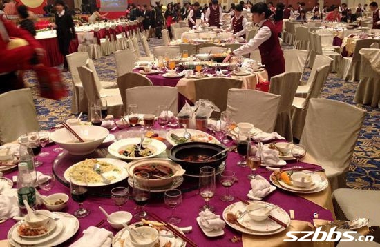 嚴(yán)格監(jiān)督，剎住浪費(fèi)歪風(fēng)