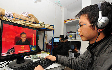 2010年網(wǎng)友關注溫家寶總理接受中國政府網(wǎng)、新華網(wǎng)聯(lián)合專訪