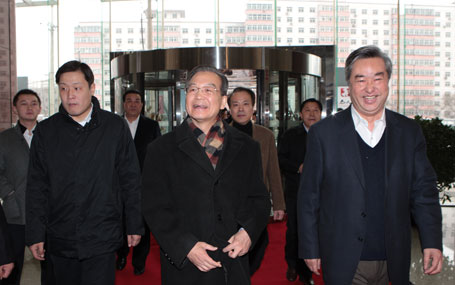 溫家寶抵達(dá)中國(guó)政府網(wǎng)、新華網(wǎng)