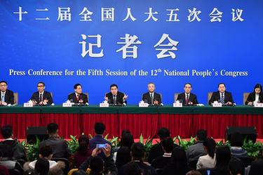 全國(guó)人大教科文衛(wèi)委主任委員柳斌杰等就&ldquo;人大監(jiān)督工作&rdquo;答記者問(wèn)