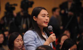 經(jīng)濟(jì)日報(bào)、中國經(jīng)濟(jì)網(wǎng)記者提問