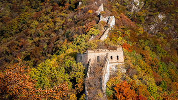 追夢(mèng)足跡｜箭扣：撥云見(jiàn)日，秋韻襲人